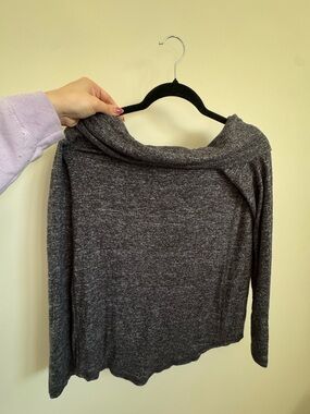 Abercrombie Women's Dark Gray Off-Shoulder Top